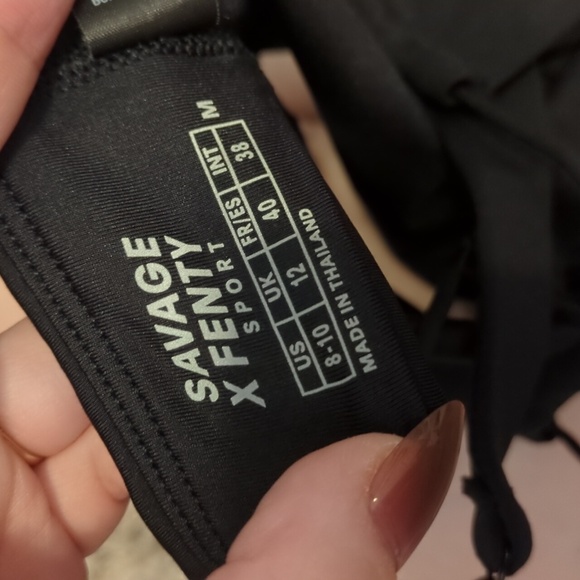 Savage X Fenty Wildcat black cropped open strappy back v neck tank top - Picture 8 of 10